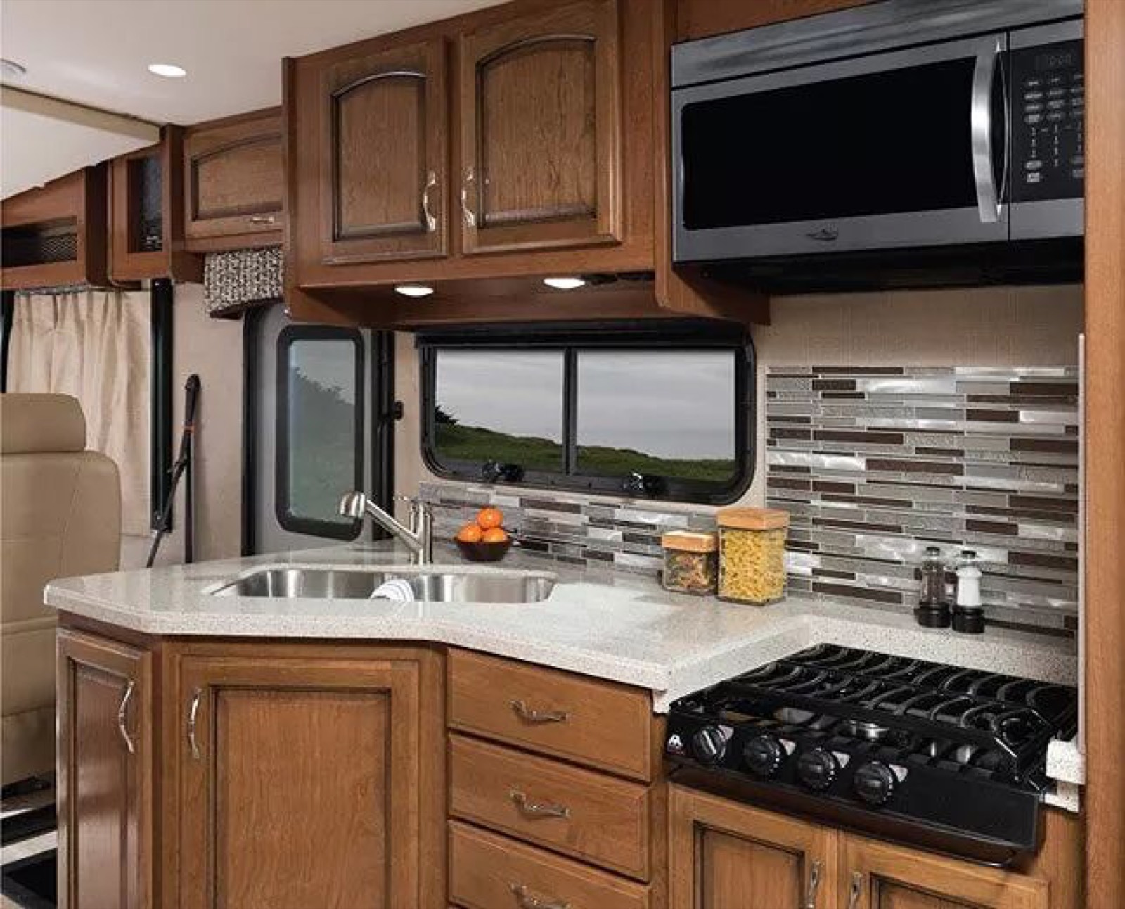 2018 Holiday Rambler Vacationer XE 36F Review
