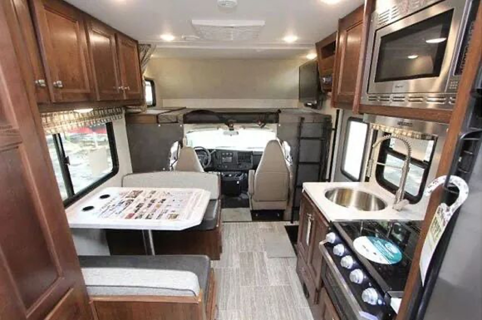 2019 Forest River Sunseeker LE 2250SLE Review