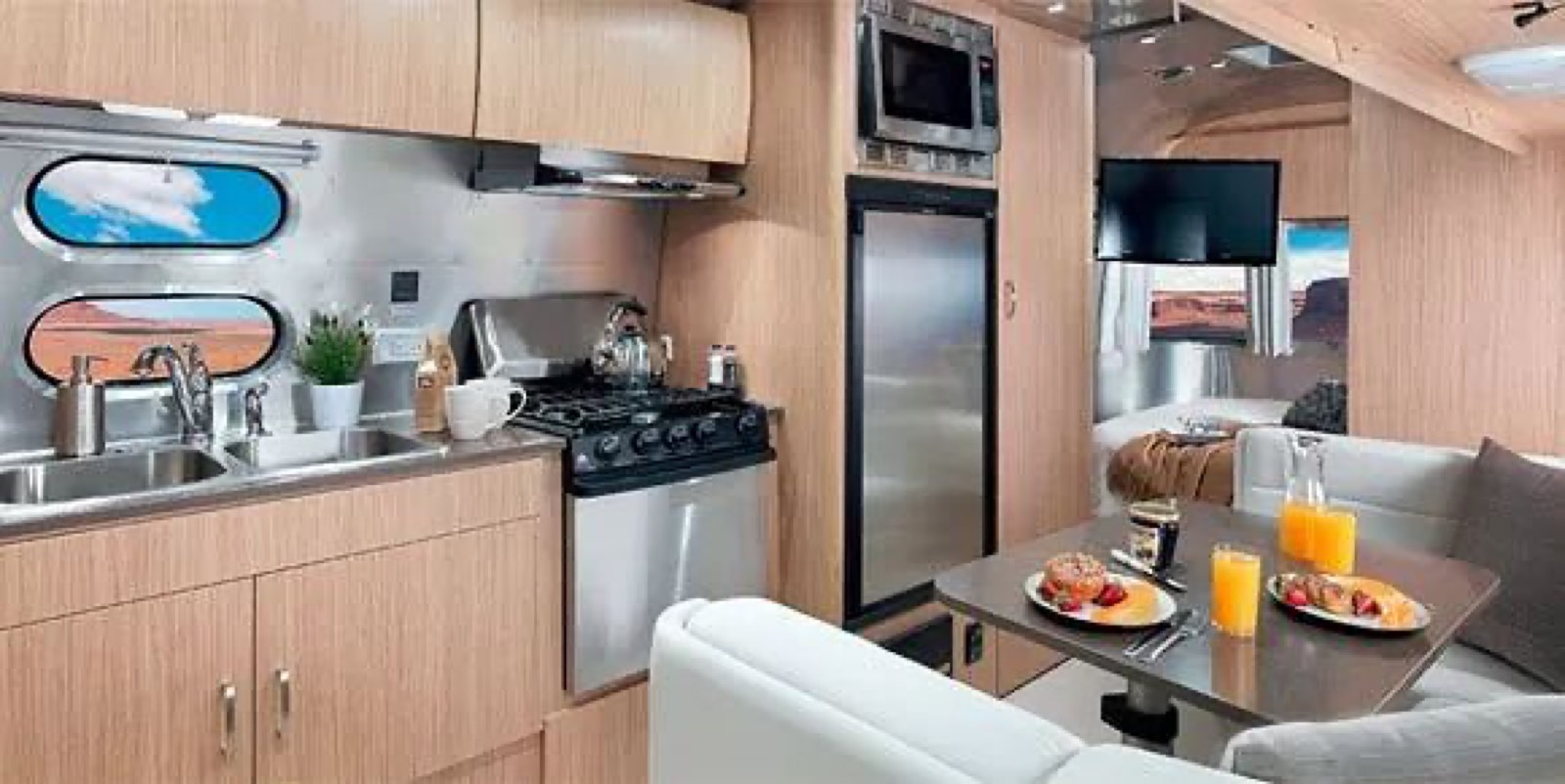 2019 Airstream Flying Cloud Overview